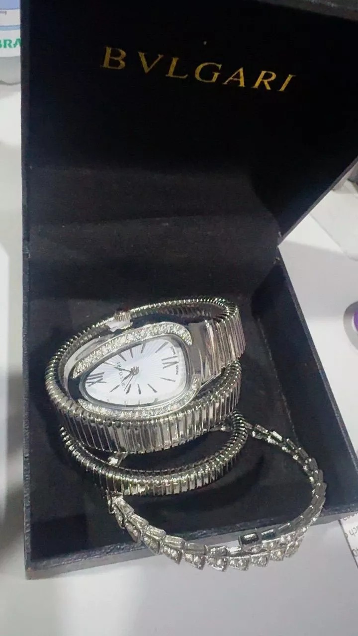 elegant silver tone luxury watch elegant silver tone luxury watch