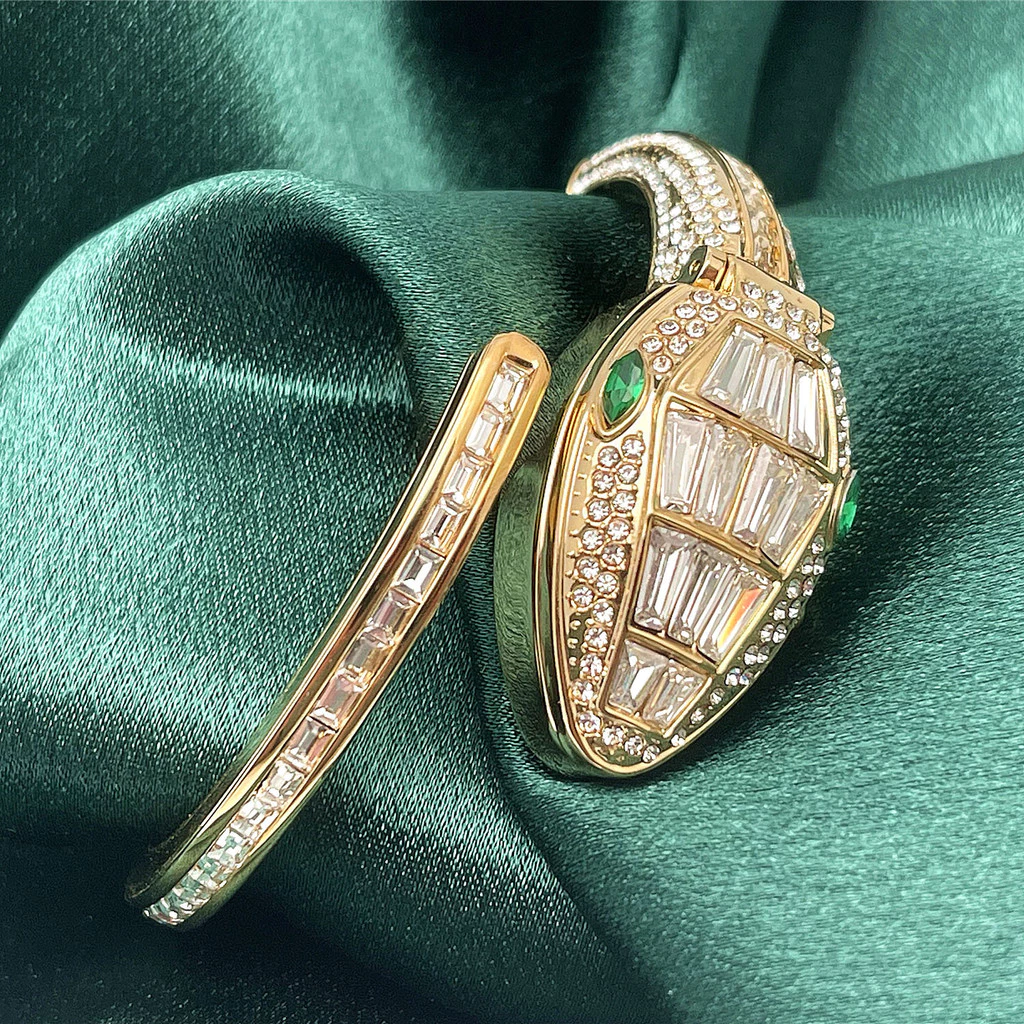 luxury crystal serpentine watch & bracelet set for women luxury crystal serpentine watch & bracelet set for women