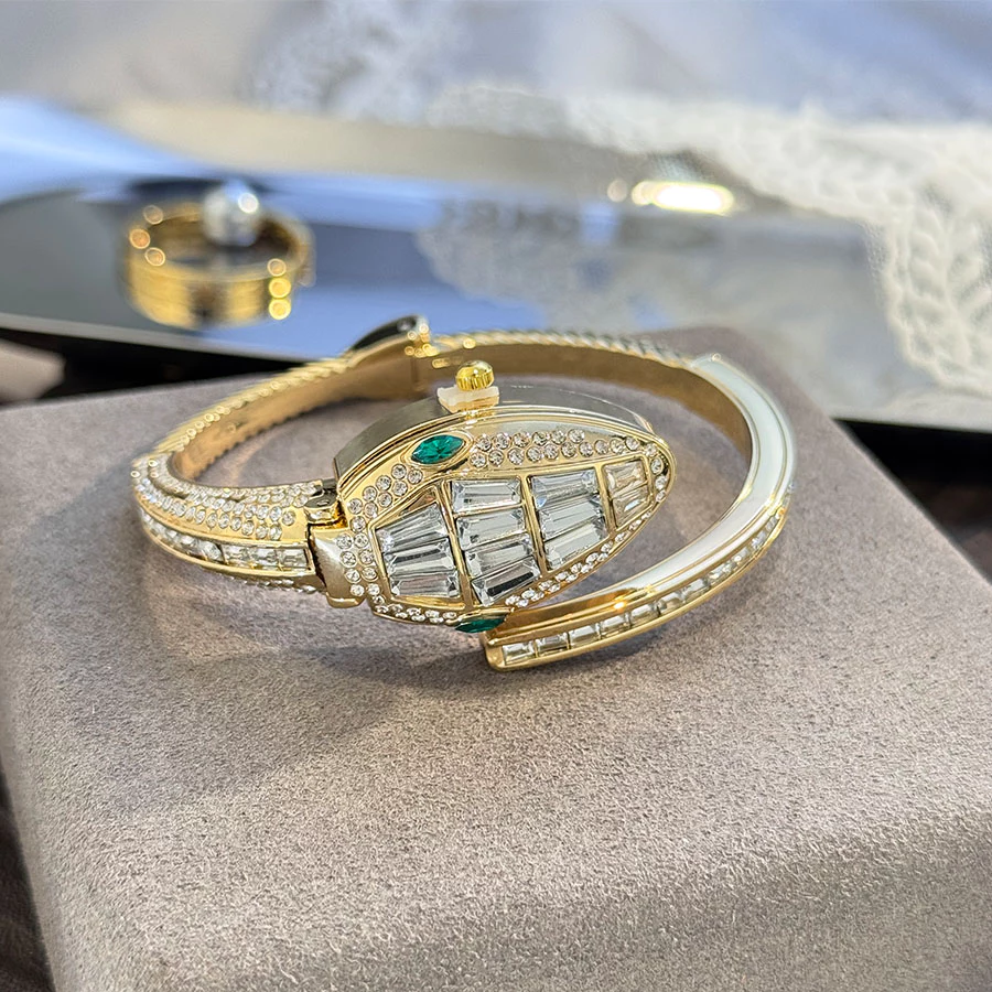 luxury crystal serpentine watch & bracelet set for women luxury crystal serpentine watch & bracelet set for women